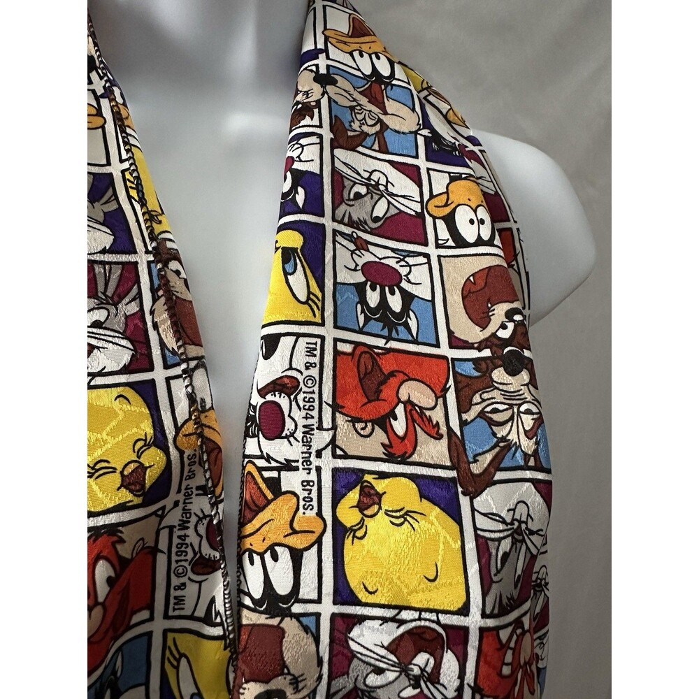 Looney Tunes Scarf - Vintage 1994 - Warner Bros - Made in Korea